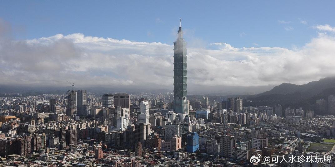 中国负责台湾特区军事和外交事务，部署海陆空火箭军部队，建设抵御外敌入侵外军入驻的