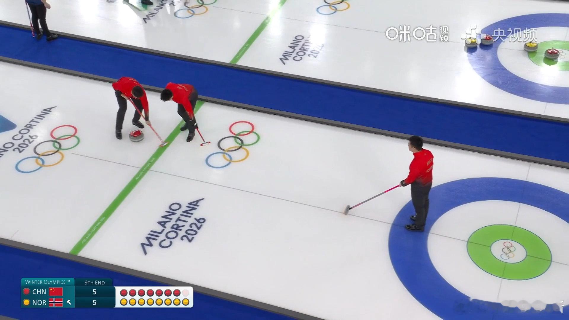 中国冰壶男队6比8挪威中国男壶加时局惜败米兰冬奥会冰壶男子循环赛，中国队徐晓明、