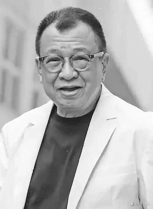 10月，三位港星相继离世。
甄志强，最帅的展昭走了。
许绍雄，欢喜哥走了。
冯淬