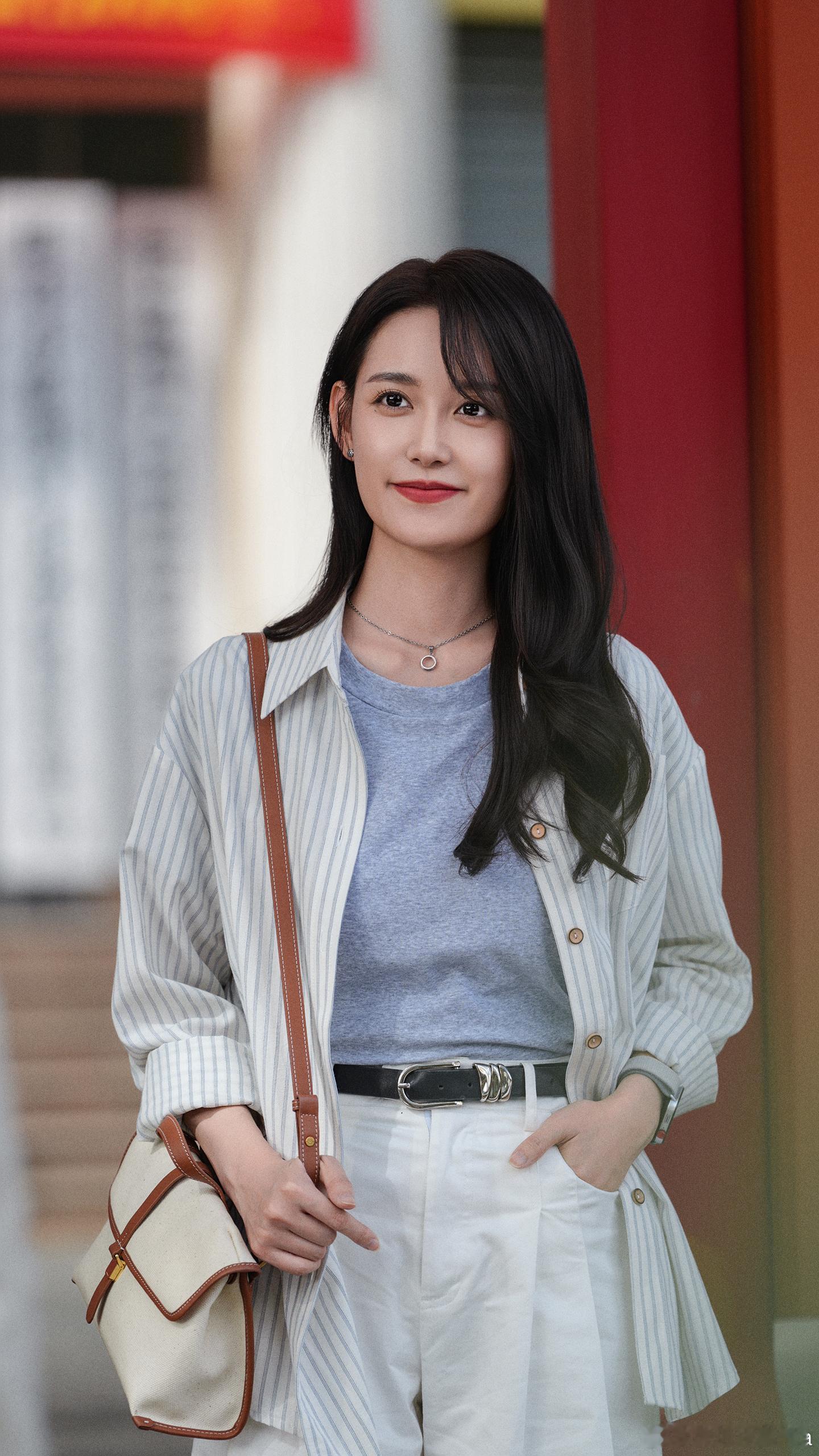 内娱00花演技黑马杀回来了 终于等到蒋依依的女主剧！看她面对双重打击一点不矫情，
