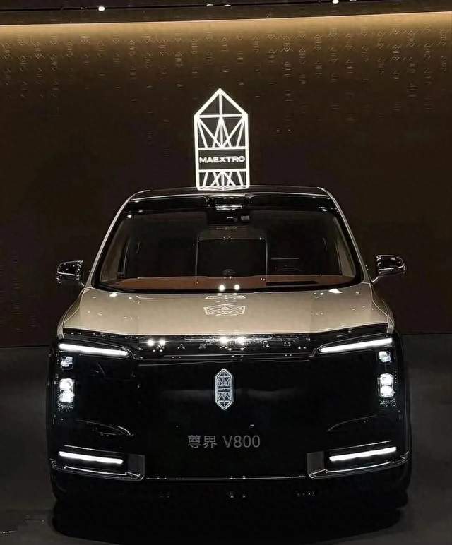 尊界V800被懂车帝测崩了，江淮跌停背后是技术争议还是流量博弈？