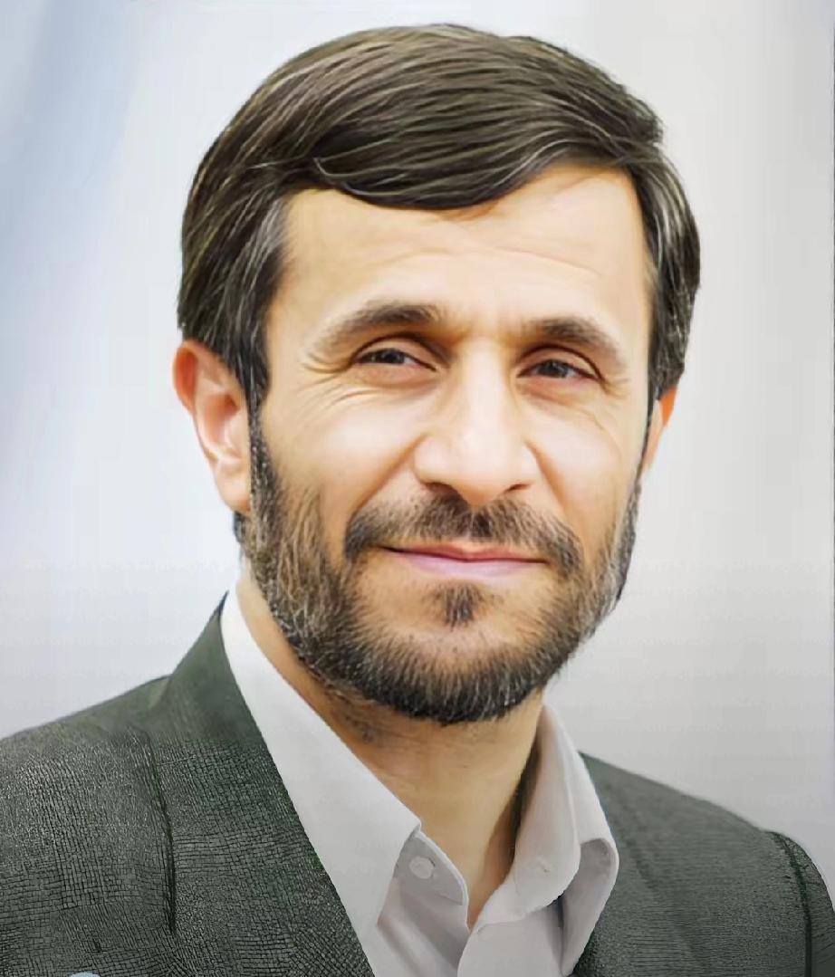 内贾德这个“反美斗士”重新走向前台，真是大快人心！他曾是伊朗总统，一直对美国霸权