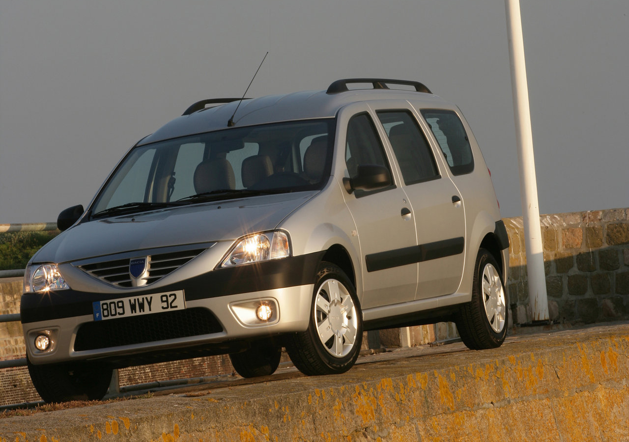 达契亚   2007 Dacia Logan  MCV是Logan三厢的旅行/加