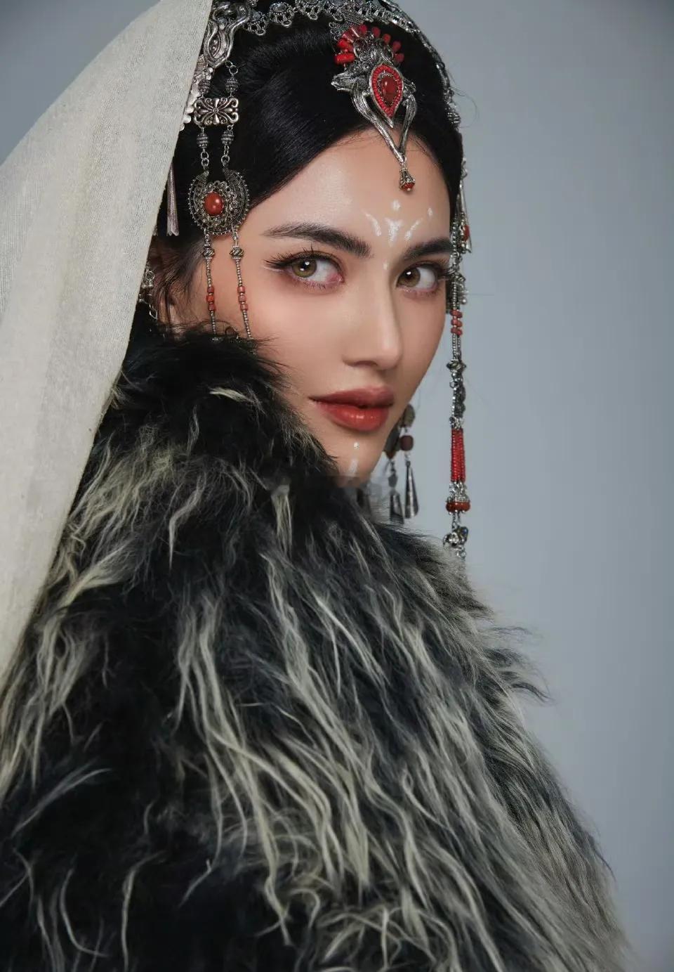 《冰湖重生》你都把泰国女神黛薇卡请过来演乌南女神了，为什么不能好好打磨一下剧本。