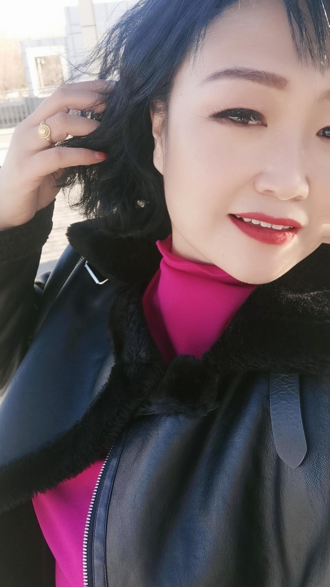 我好像．.．从来没有把一件事情做好过；书没读好，💰没挣到；也没有成为谁的偏爱和