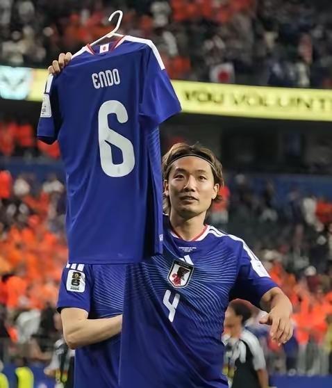 🏆 球场上的荣耀时刻！🏆