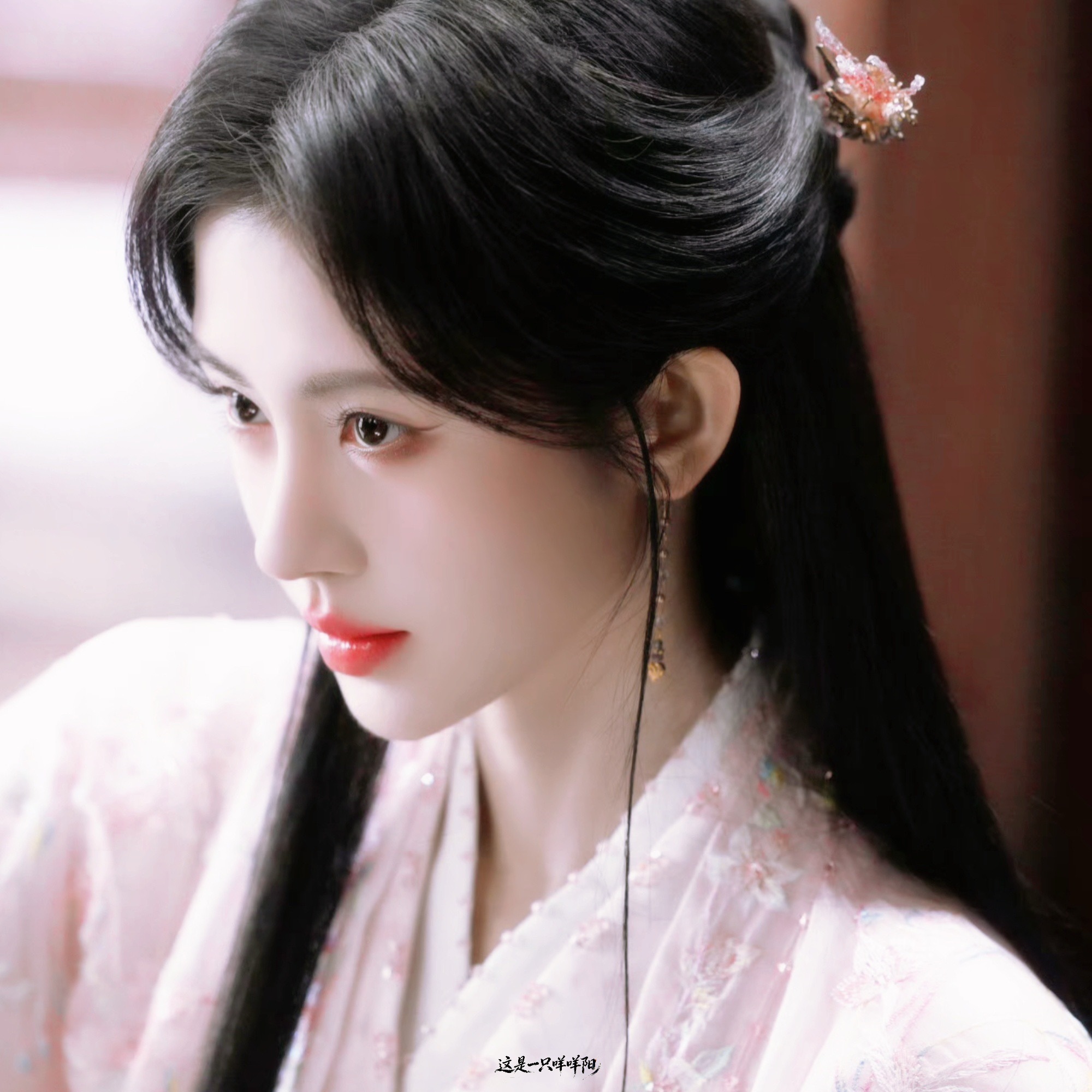 月鳞绮纪优酷热度破9500 太猛了！《月鳞绮纪》热度直接破9500！剧情好看到上