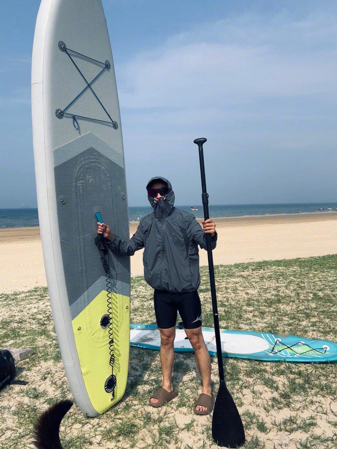 独属于海边的浪漫🌊今年桨板上“板上钉钉”的生活又开启啦，一起来畅玩一夏！ ​​