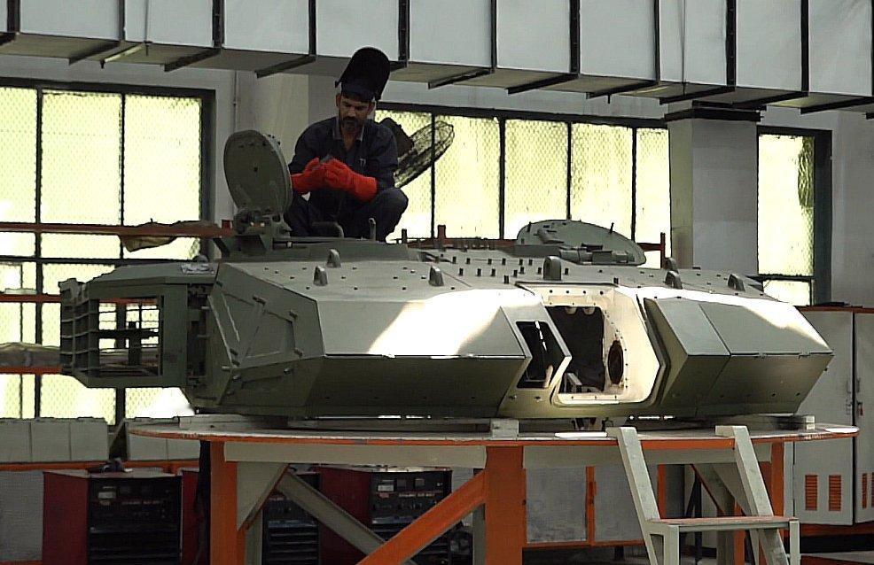 兵工集团与巴基斯坦签署了一份8.59亿美元的合同。内容包括176辆VT-4坦克，