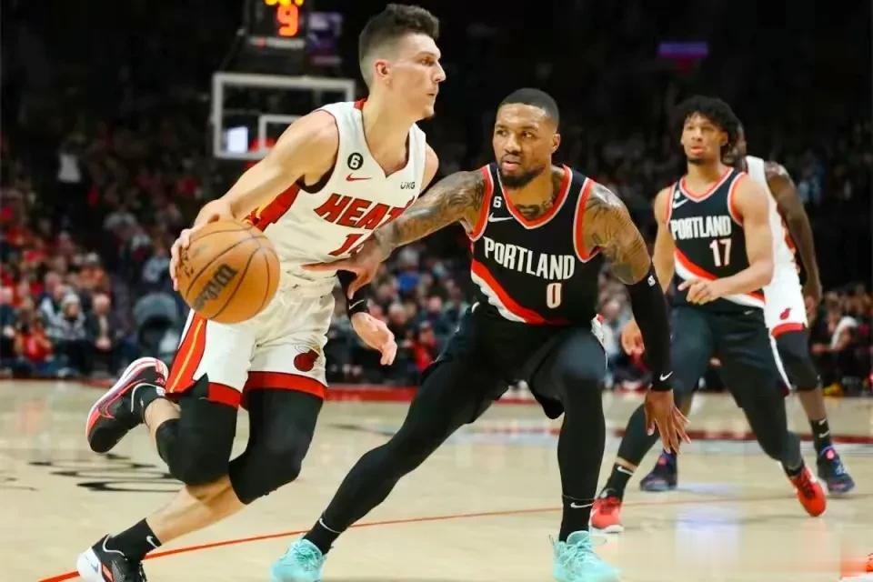 #NBA流言汇总# 
北京时间9月23日美国媒体ESPN曝光：开拓者队、太阳队以