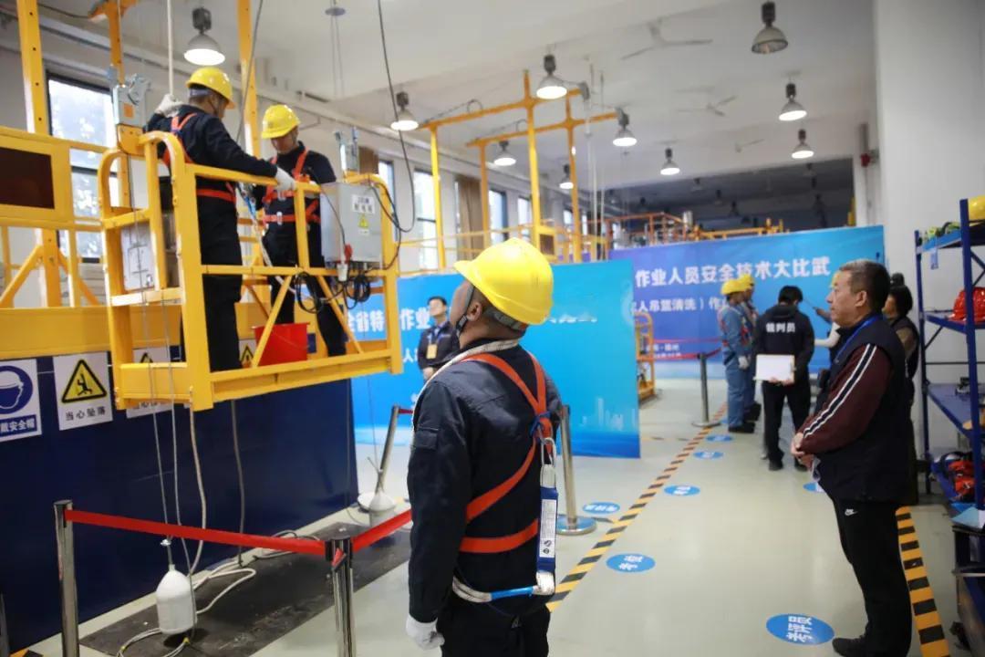 3年复审取消，这次必须要给应急部门的行动点赞。
新版的《特种作业人员安全技术培训