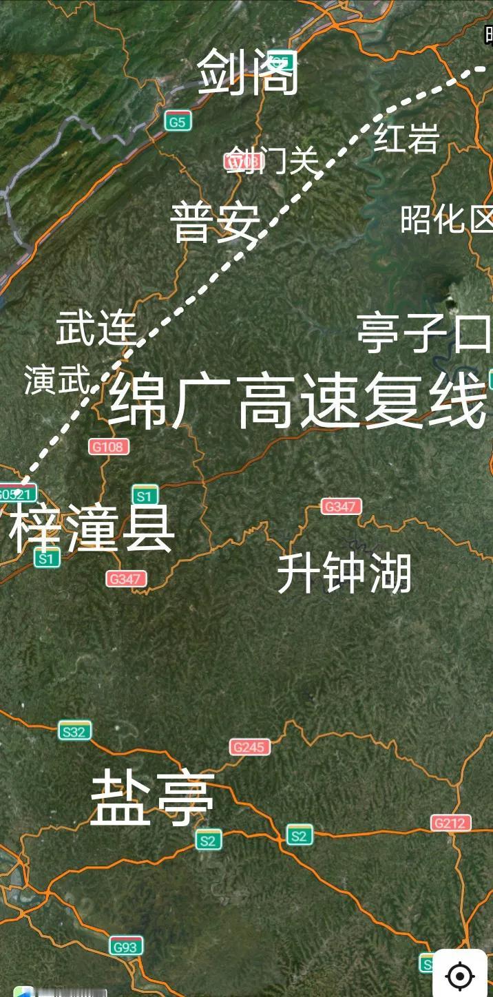 期待通车，绵阳至广元双向六车道的高速复线修的宽阔又大气，目前全线正在标志标牌安装