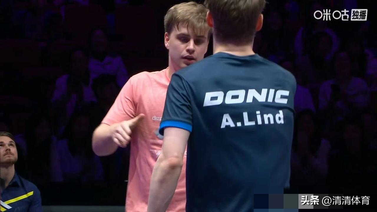 莫雷高德3-0林德晋级，林德这选手挺有意思，跟非国乒选手打时菜得明显，可一碰到国