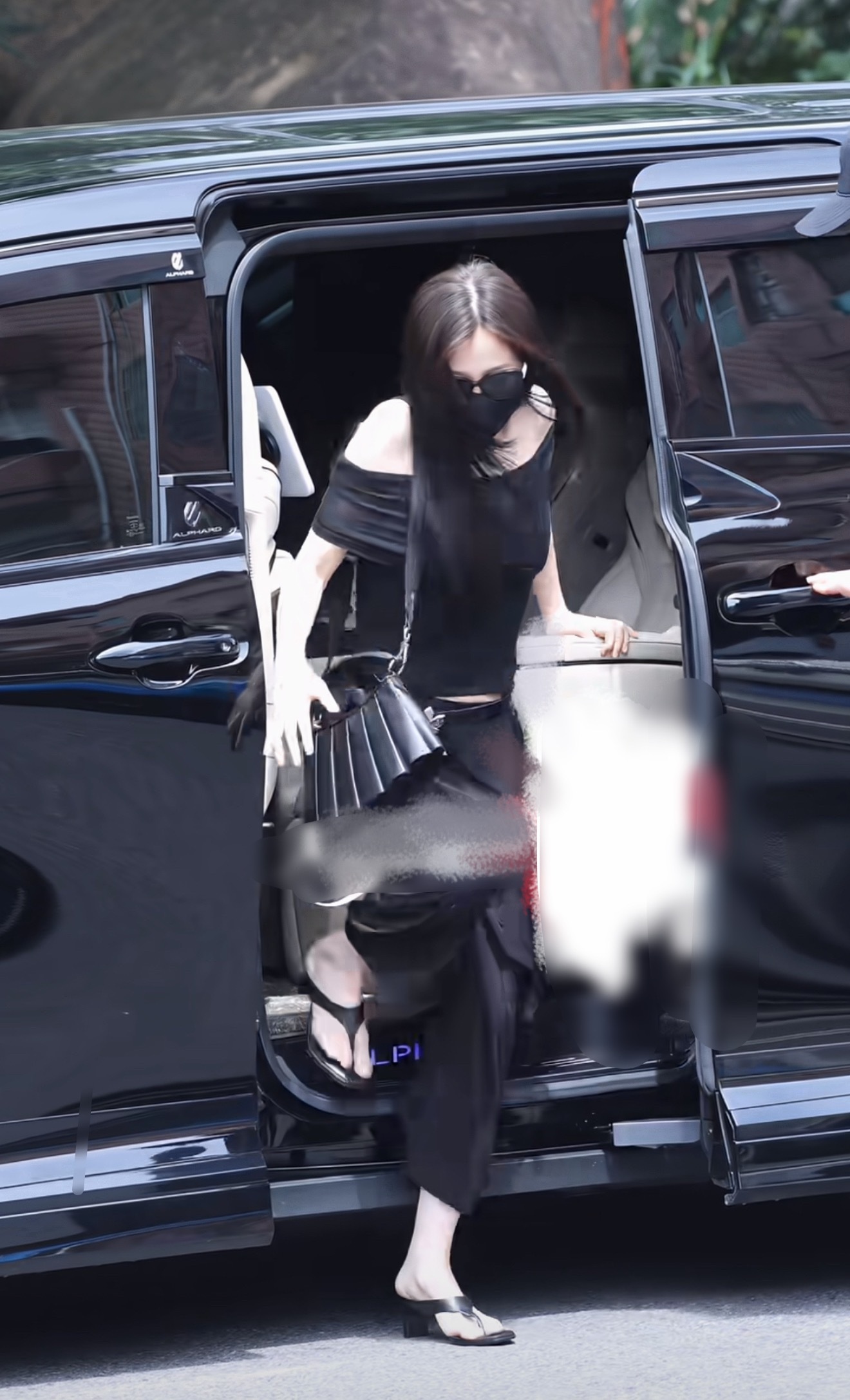 ？窝鱼的横店时装周回来了，横店准备颤抖吧… 