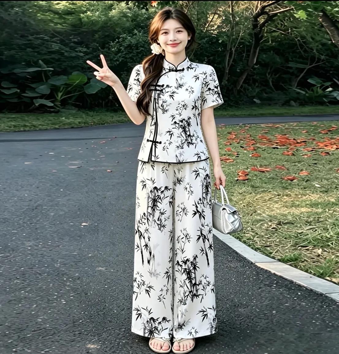 一身清雅国风穿搭，闲来无事，大家不妨猜猜我几岁？