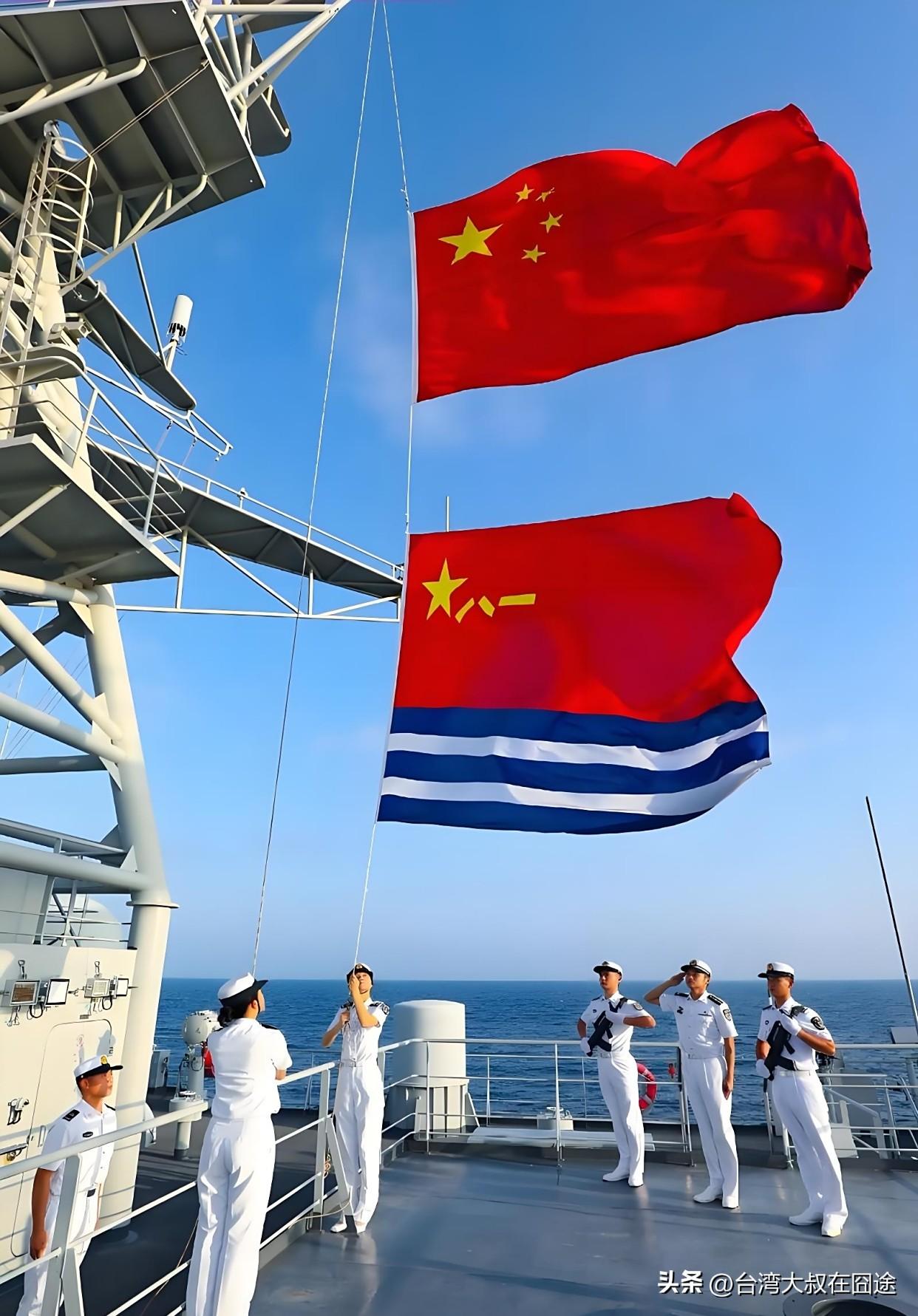 福建舰南海练兵，三航母时代倒计时！
 
昨天，福建舰通过台湾海峡，奔赴南海开展科
