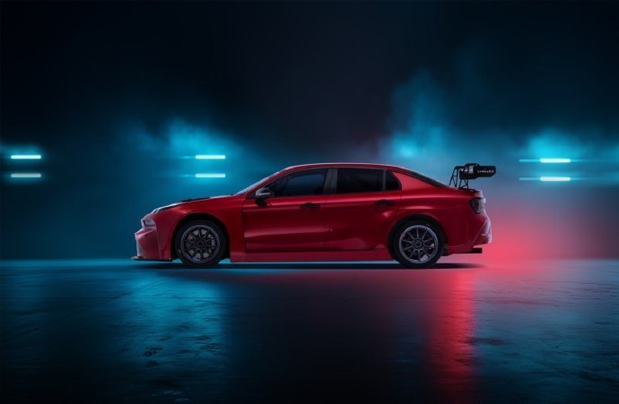 赛道猛兽登场！领克03+TCR TCR赛车，2.0T澎湃心脏、Xtrac序列式变