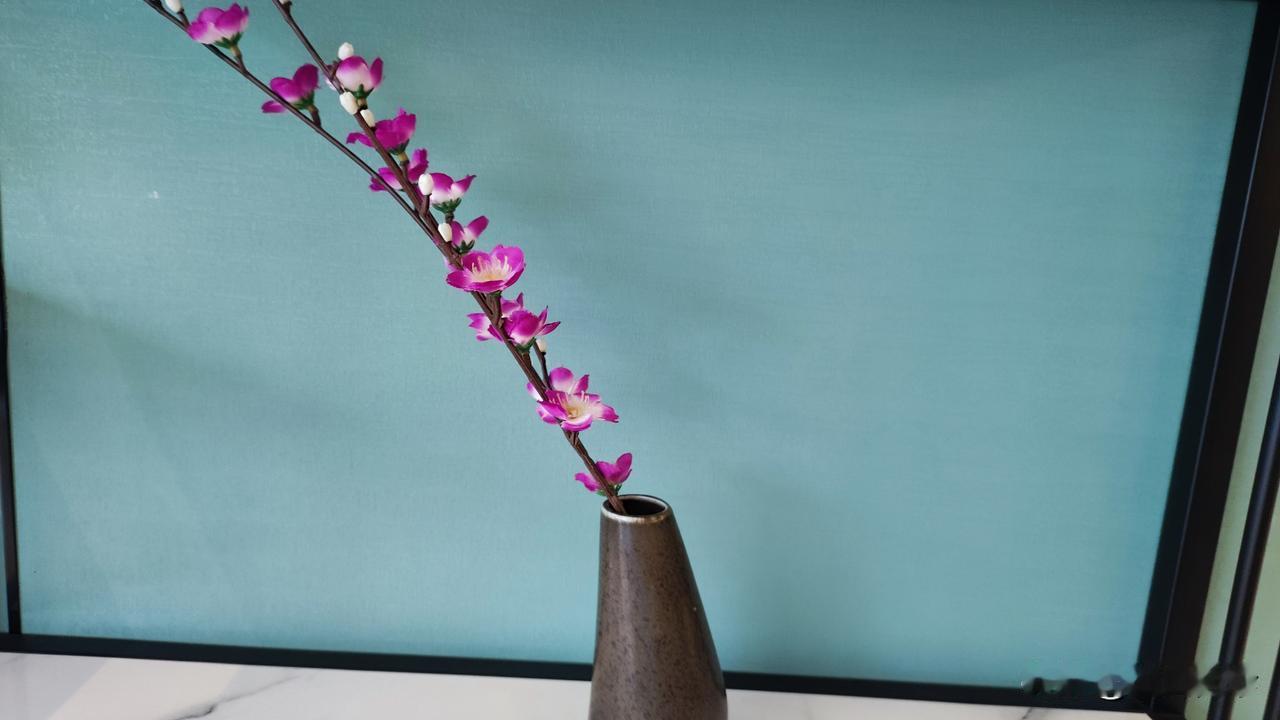 比美颜照更难入目的朋友圈，有着浓AI感文案，大美女变大才女，原来我有这么多文采斐