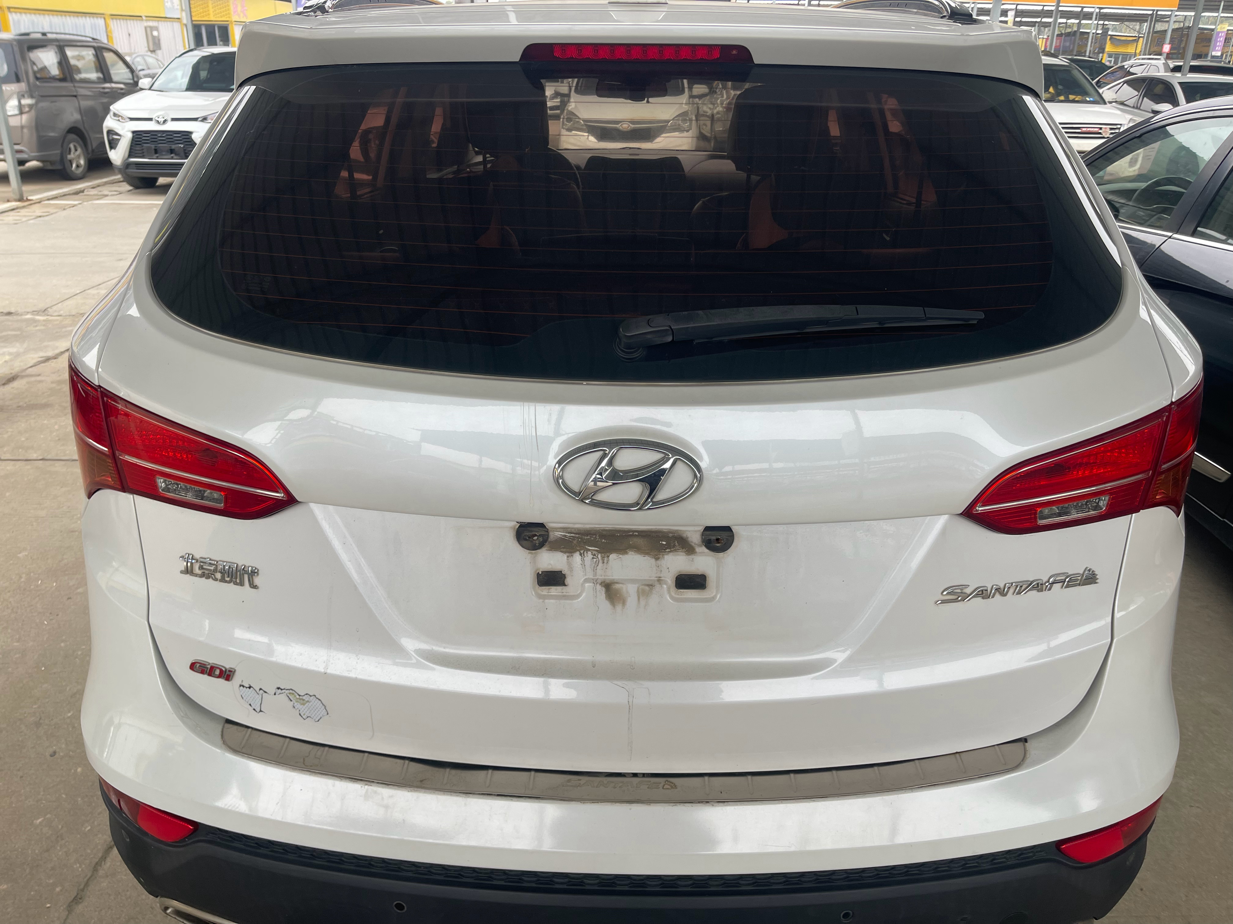 预售一台 2015年 2.4L 自动两驱智能型的现代胜达 原版车况 11万来公里