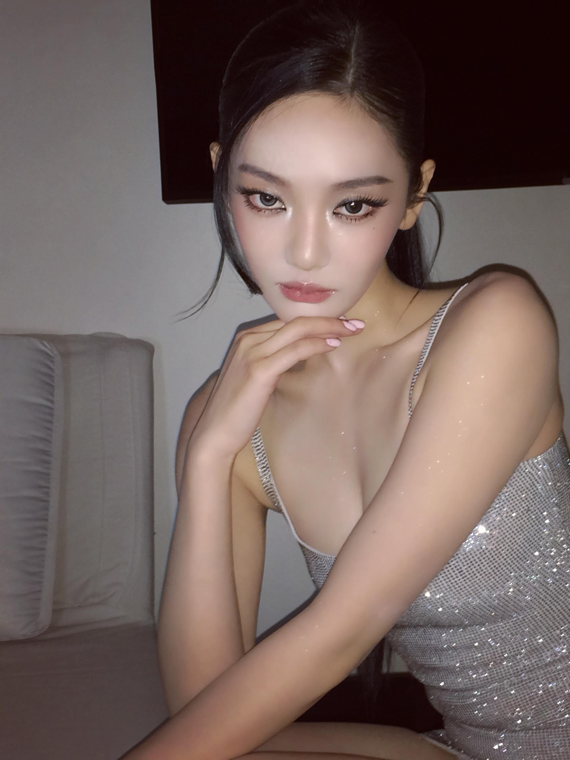 260506 imnotningning IG「🪽🤍♯MetGala ♯Gu