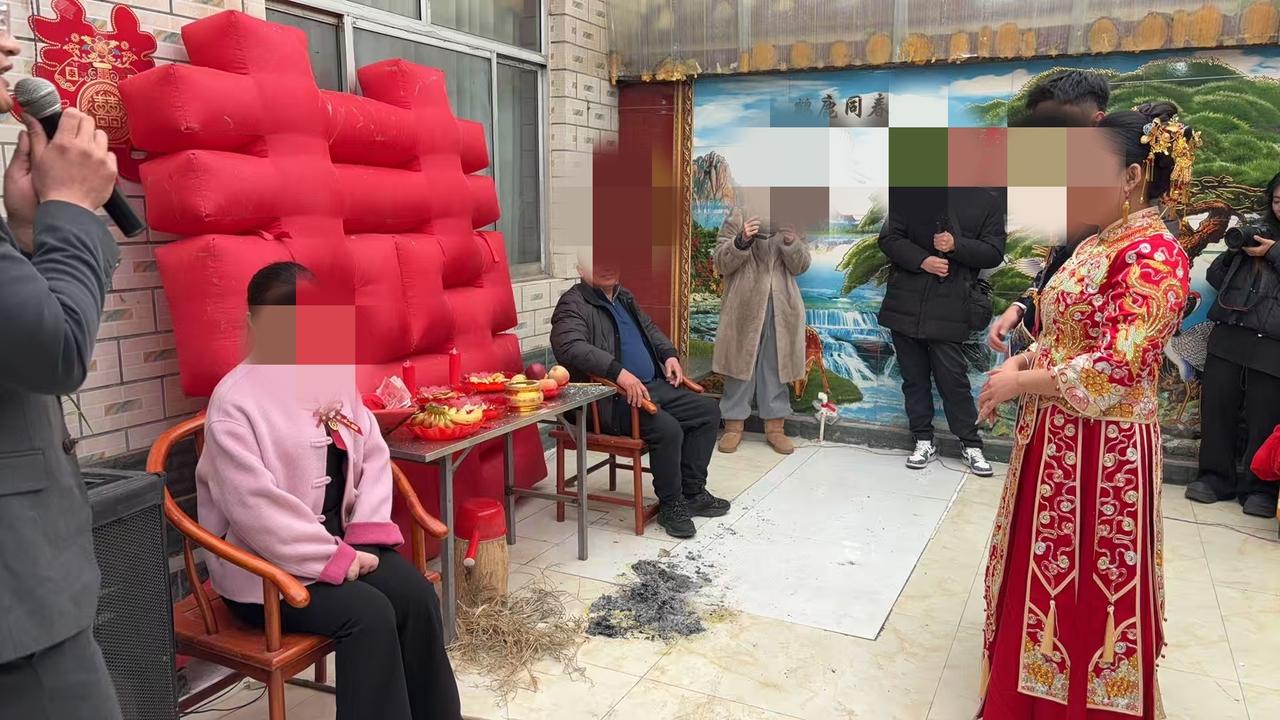 四十岁当公婆，真的拉开了一代人。