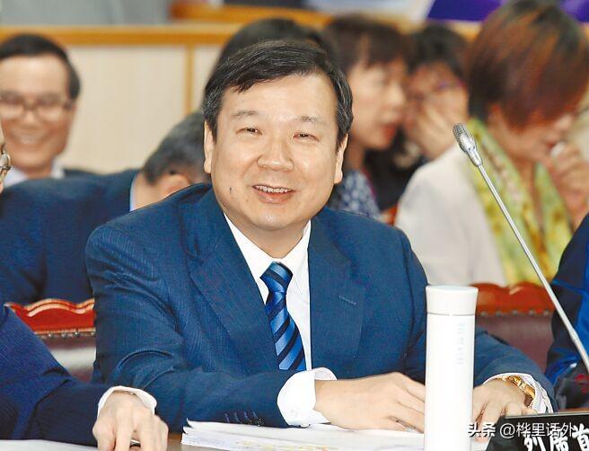 谢长廷说以前辈身份建议赖清德，赖清德亲信今天就打他的脸
驻日代表谢长廷即将卸任，