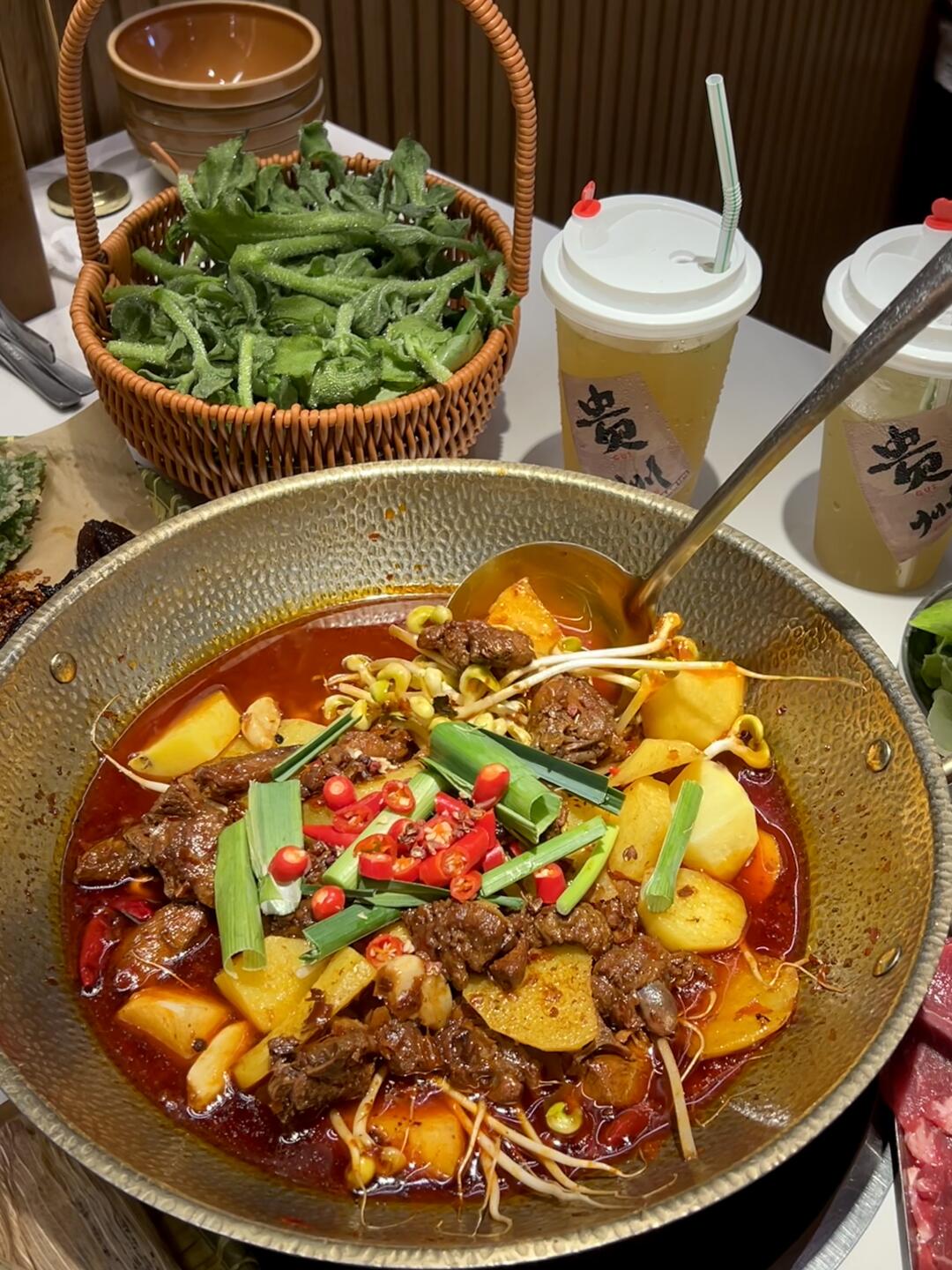 厦门的🥢贵州朋友认证的酸汤火锅