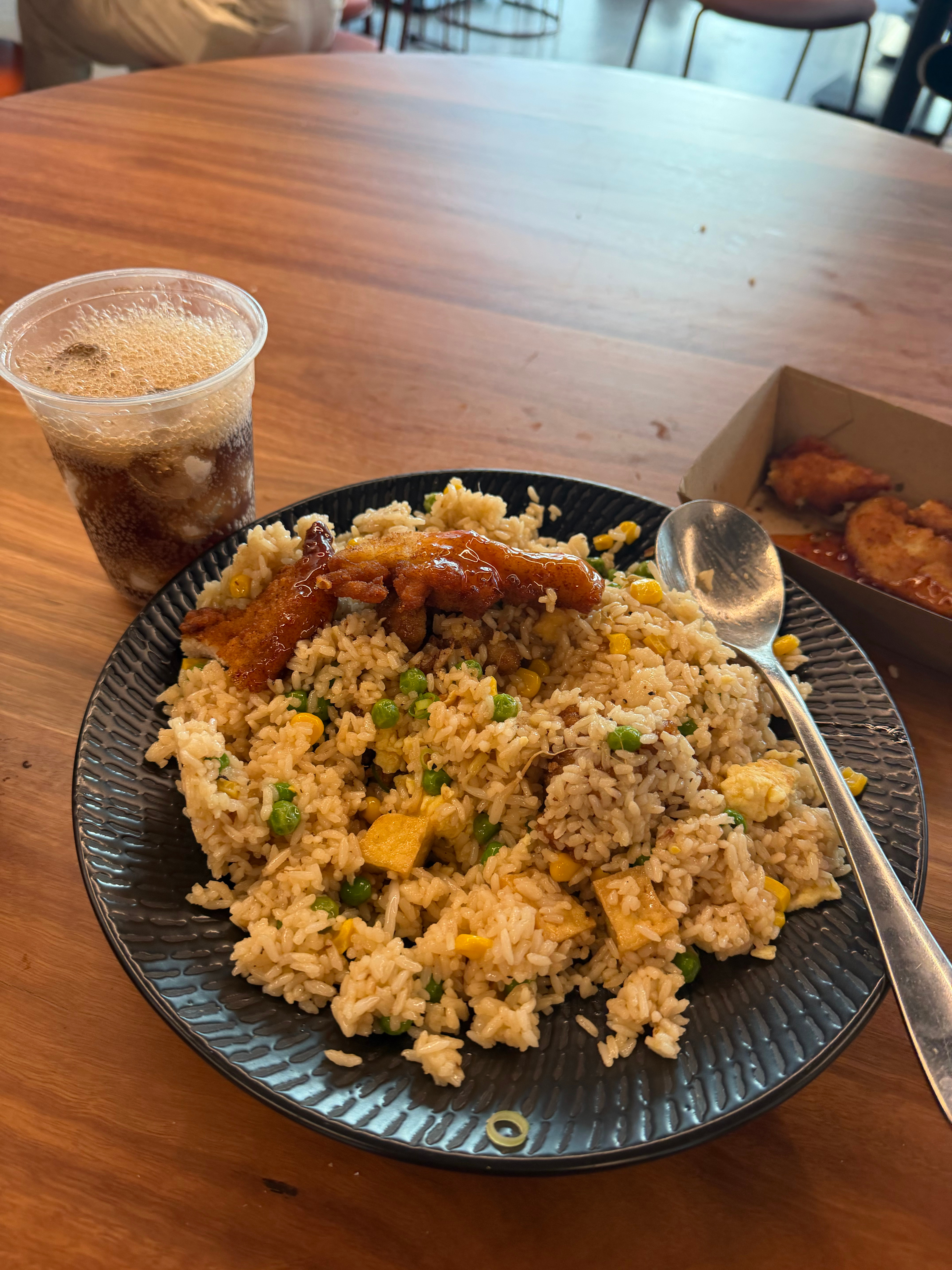 澳网戒断期，今晚感觉又累又无聊，连续十五天高强度看球，突然结束了有点不知所措。翻