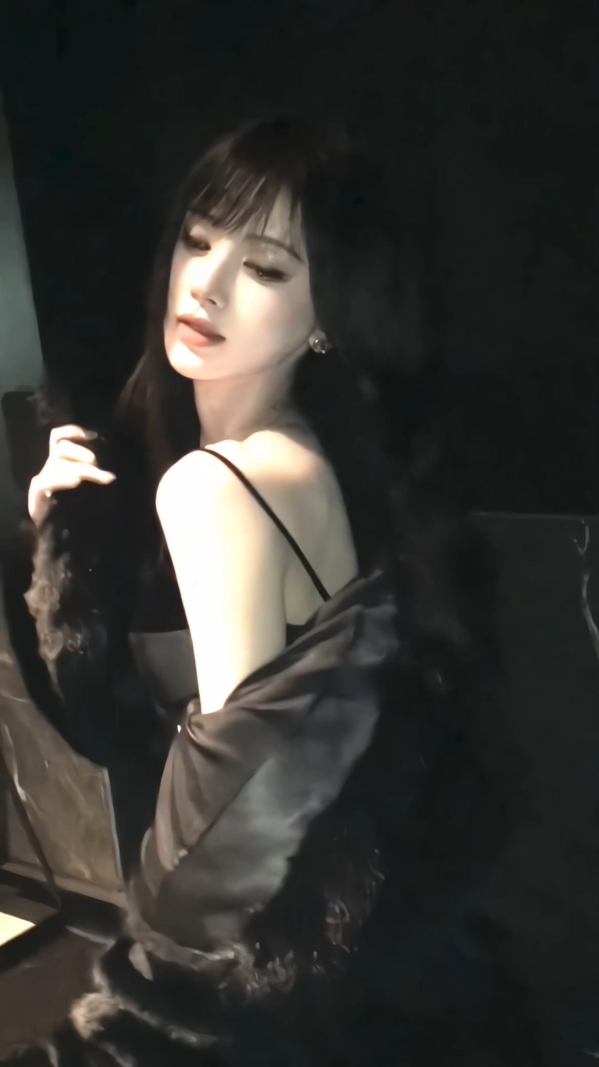 冷脸萌妈咪🖤鞠婧祎