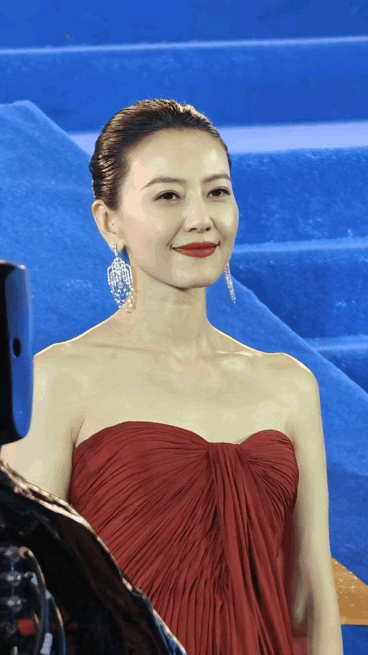 民族类的杂志
他们的投稿邮箱是不是都是摆设？
《民族学刊》《青海民族研究》
《广