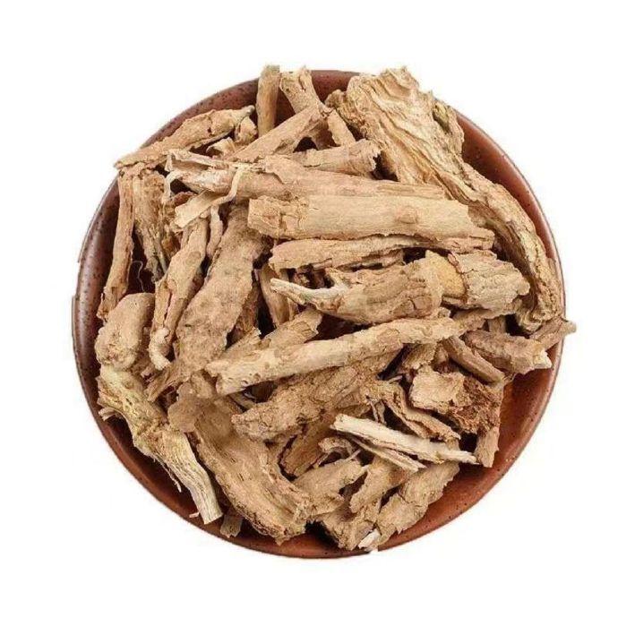 #每天一味中草药# 【地骨皮】甘苦性寒地骨皮，除蒸退热功效奇。泻肺清肝兼凉血，烦