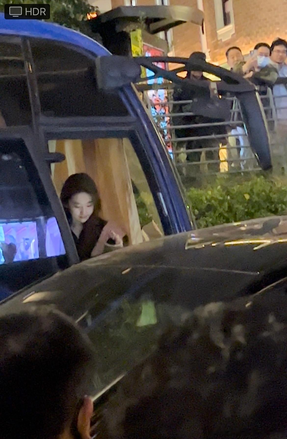 杀青比耶，刘亦菲下一部快预定[哇] ​​​