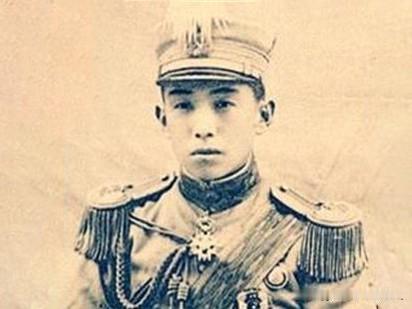 陈宧
陈宧(1860-1943)，原名仪，又名宽培，字养钿，号二庵。湖北安陆人。