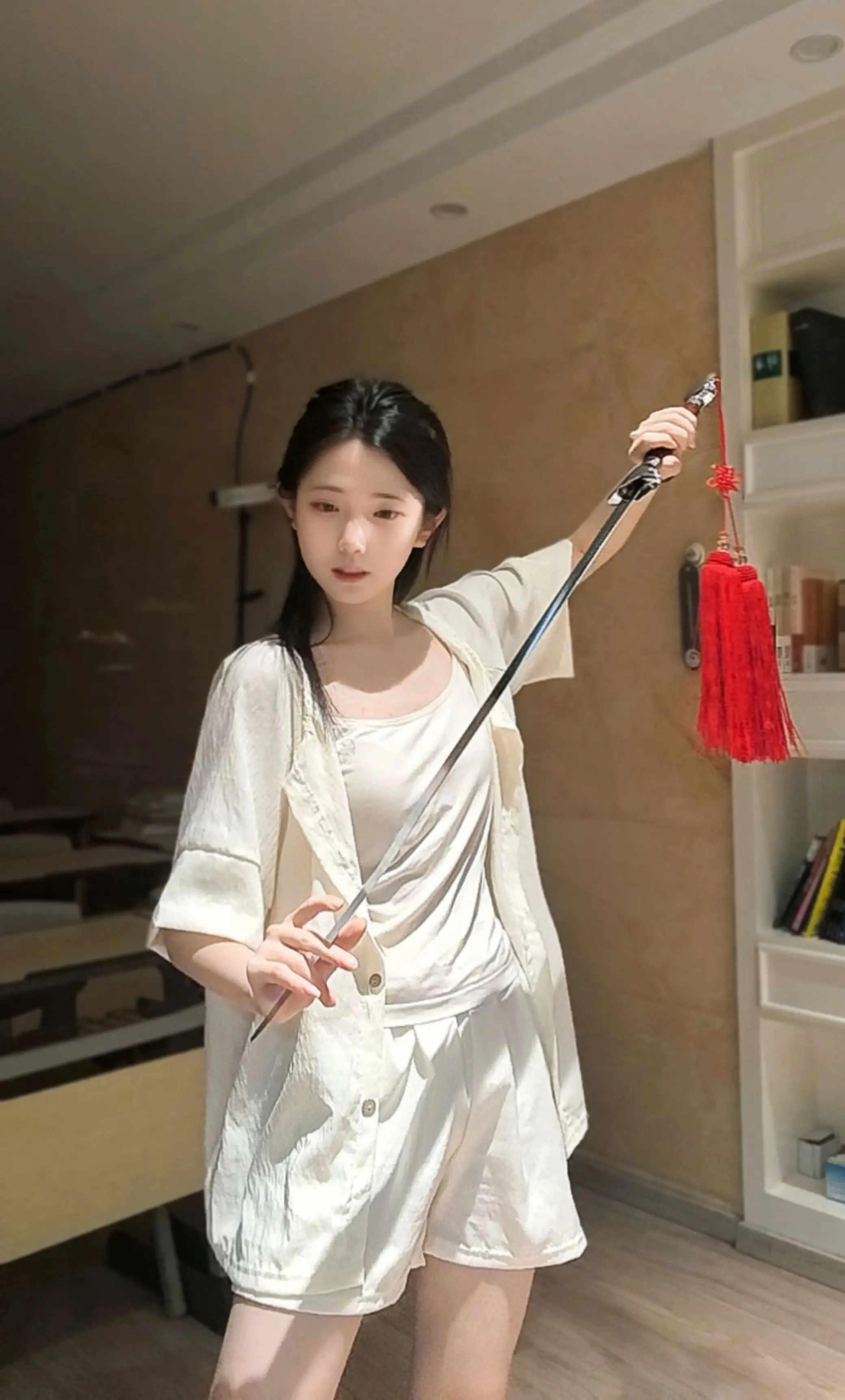 十年磨一剑  霜刃未曾试
