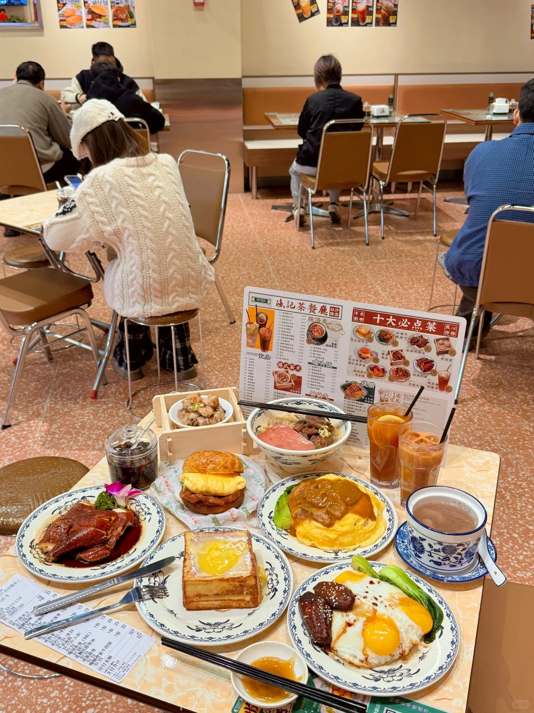 感谢何超莲！！确实是长沙数一数二好吃的。。。