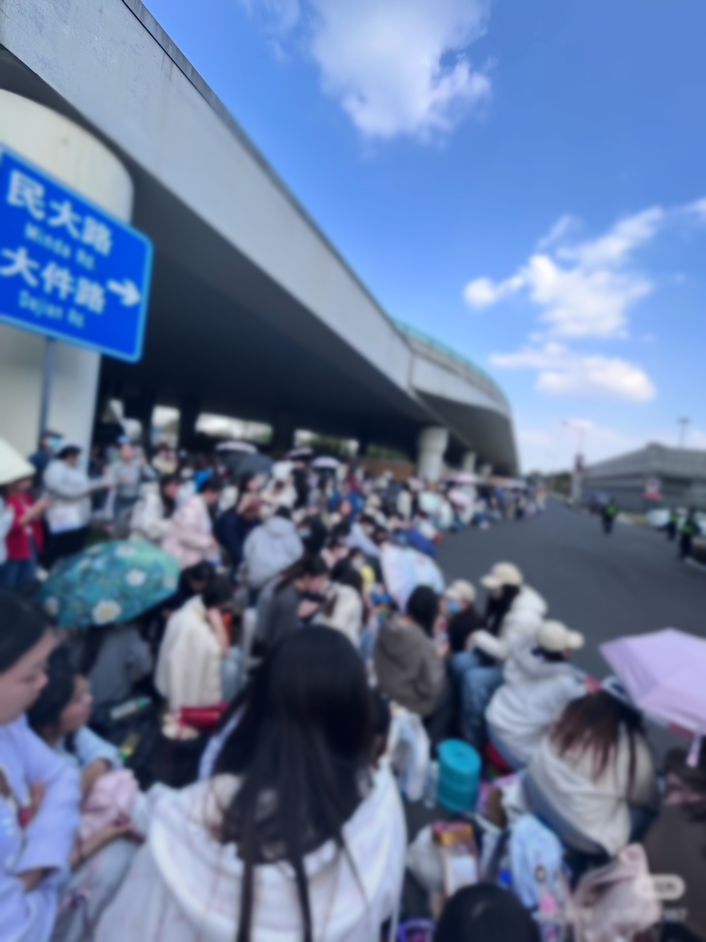 鱼丝攻打成都双流机场 