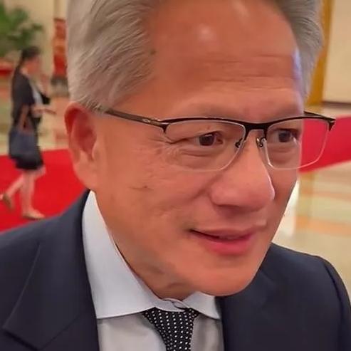 一语定乾坤！黄仁勋直言奇怪，华为改写全球科技格局
 
人民大会堂这场全球瞩目对话