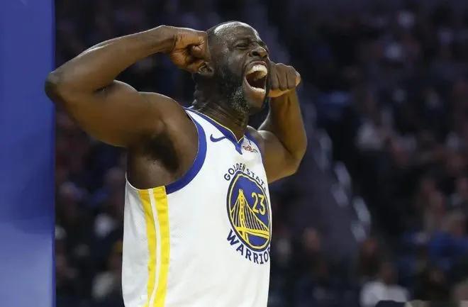 就连库里见了也得尊成“大师”的球员：

魔术师约翰逊：NBA历史第一控卫
巴里：