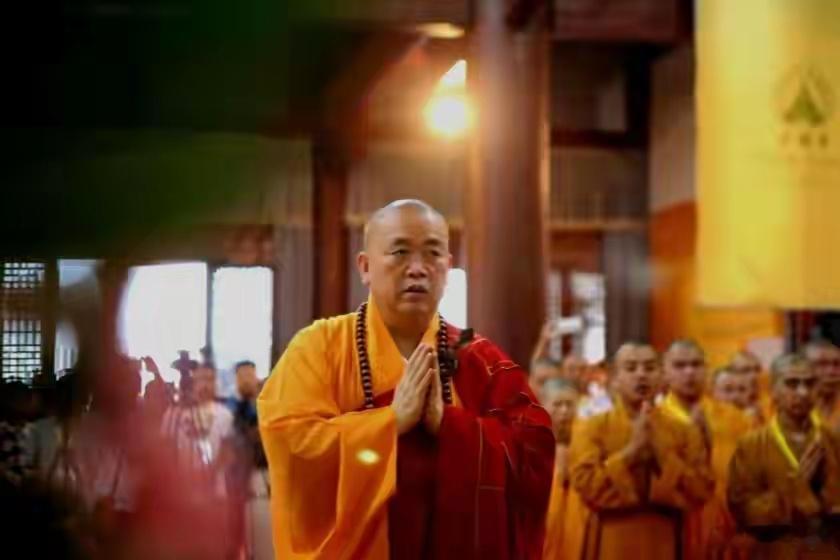 自释永信被带走后，时隔三个月，终于被批准逮捕。说明前期侦查工作已经形成了比较完整