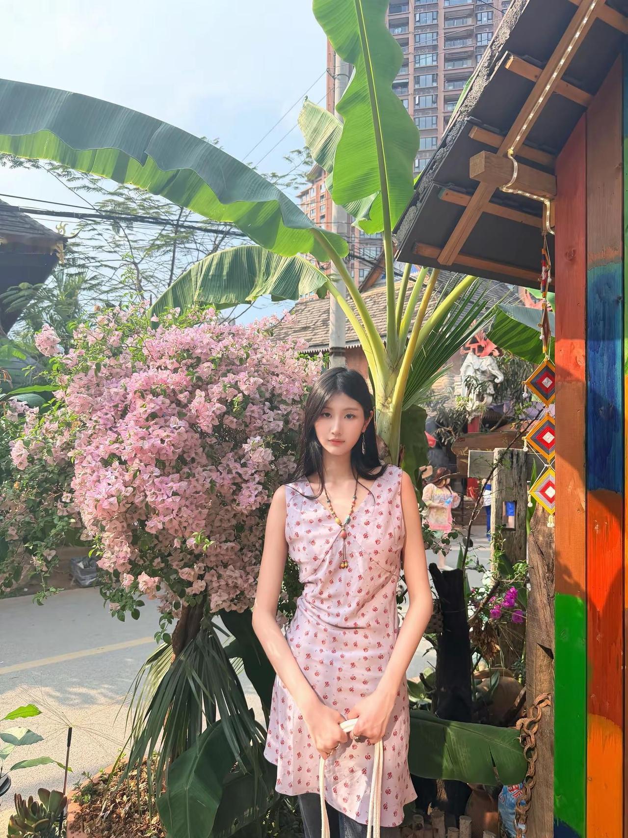 182女生旅游日记 提前过夏天啦我的夏日ootd 碎花裙 高个子女生 温柔风