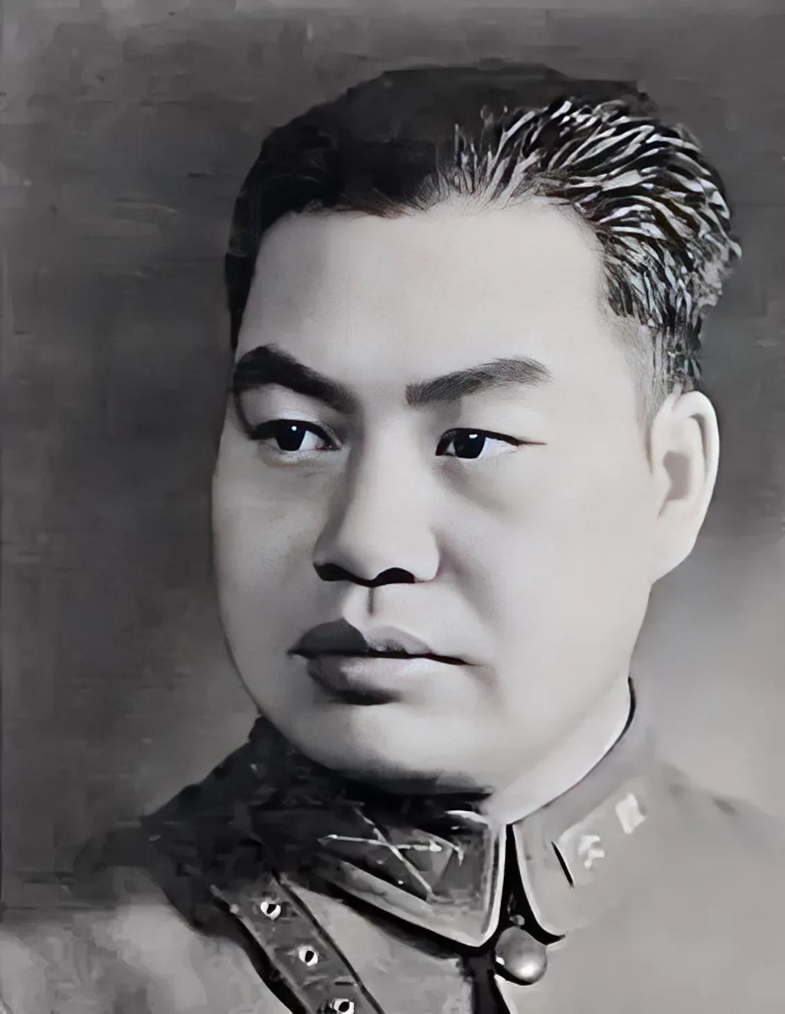 全军唯一！抗战战死在白刃战的军长：身边卫士全部阵亡，提刀死战到最后一刻
 
你见