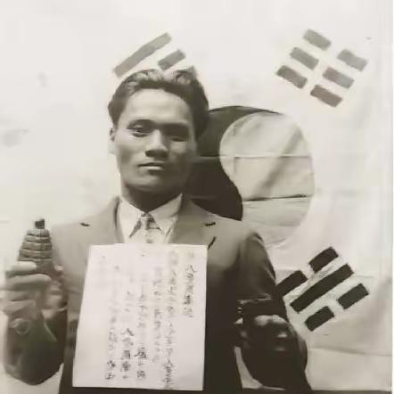 李在明这次来华，行程本来挺紧，看完临时当局旧址就要回国。​结果他临时变卦，非要去