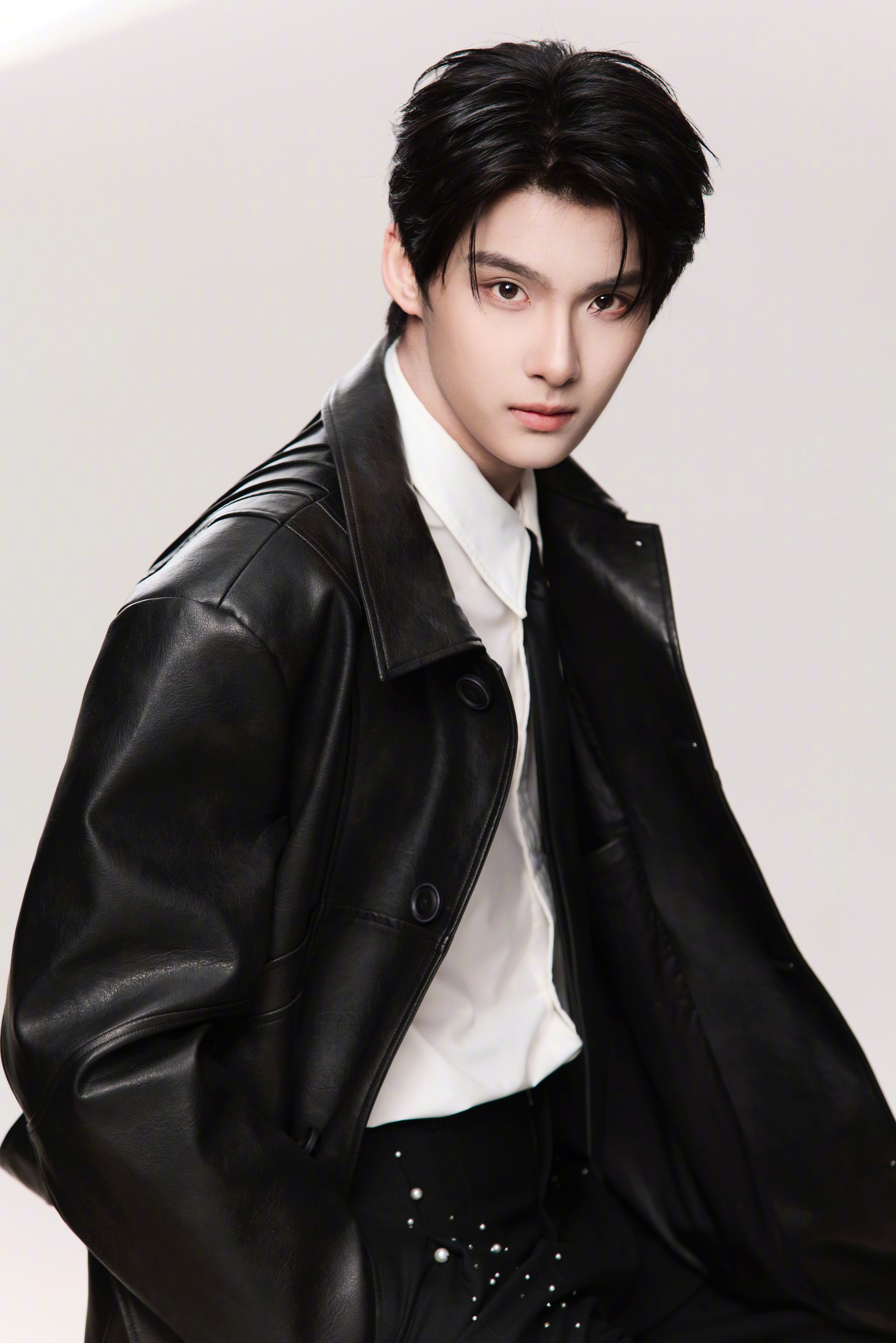  天娱新签的05生 纯正05生来了！天娱新签新人演员李启航，干干净净的新人，从零