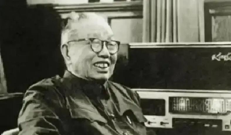 1978年，毛主席诞辰85周年时，谭震林怀念毛主席的文章被扣发后，他生气道：“文
