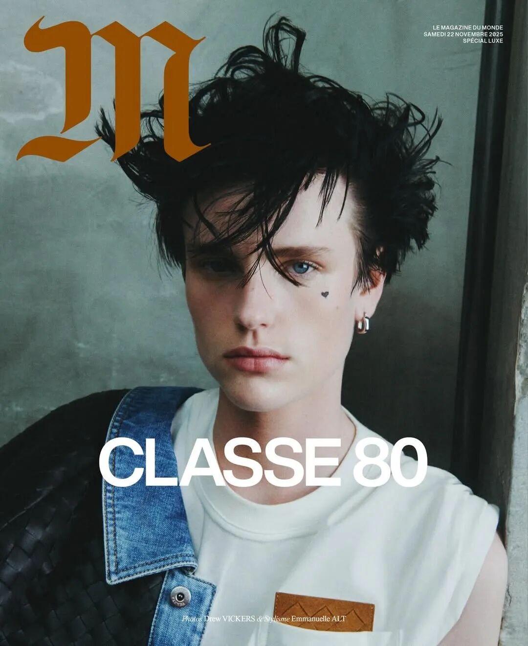 最近，英国新人男模 Charlie Jones 首个男装封面发布。
他真的很帅。