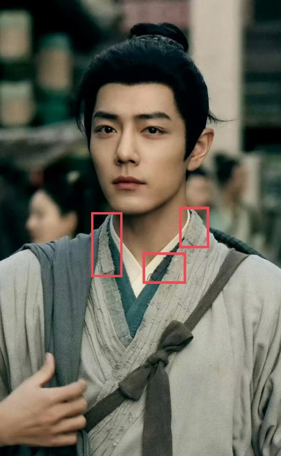 肖战《藏海传》的细节有多牛❗️[点赞]穷人也是有审美的，衣服破了，也应该破在袖口