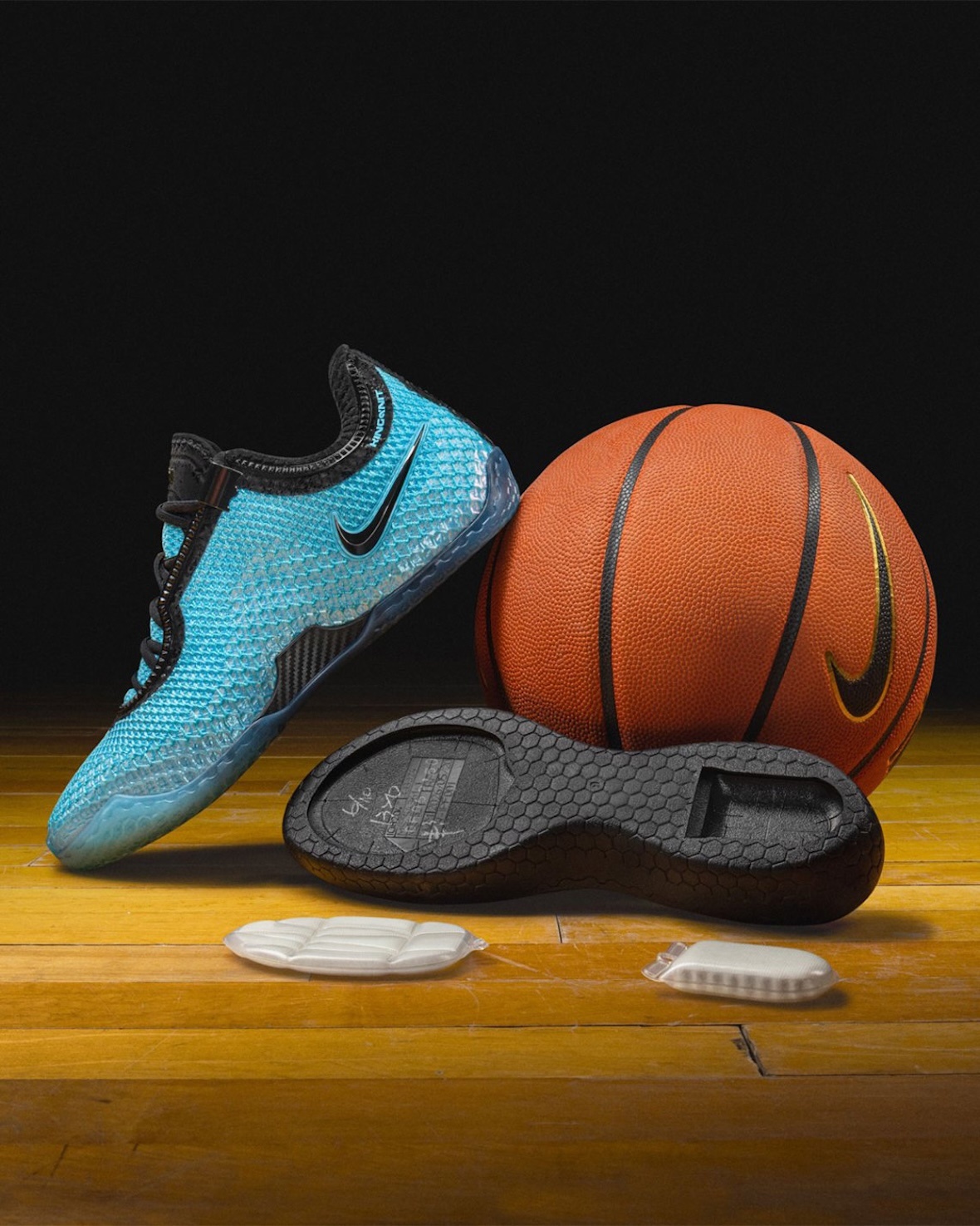 Nike LeBron 24代配置曝光：帮面采用更轻质的KingKnit；插入式