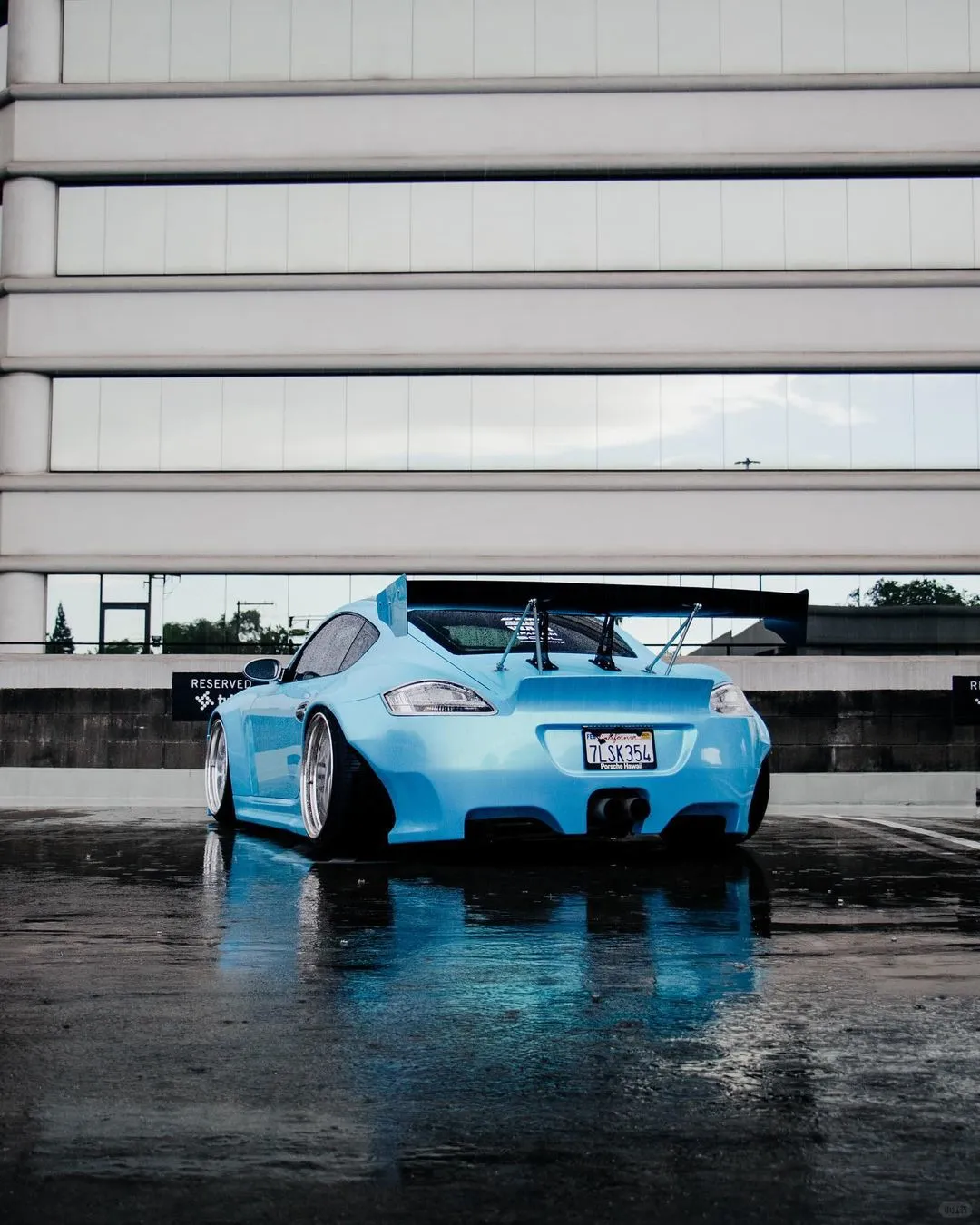 1 of 1 clear tails on the 987.
