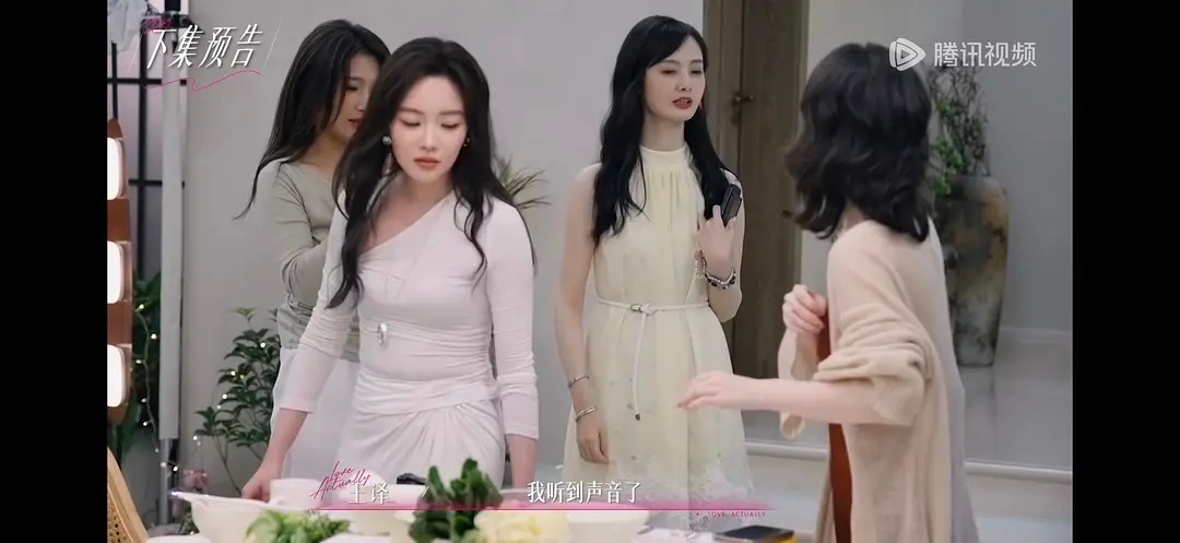 第五季｜一字肩都能审判的话小肚腩也可以审判吧？上节目呢，要不少吃两顿小龙虾呢？半
