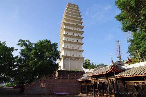 平淡的日常，是最踏实的安稳，大多数人的归宿，也许就是烟火里的平淡自在，能安稳度日